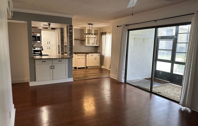 2 beds, 2 baths, $1,600, Unit # 102