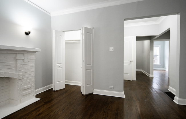 2 beds, 1 bath, 569 sqft, $2,300, Unit 1112-1st floor