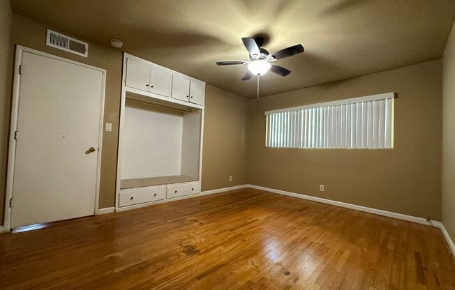 3 beds, 1 bath, $1,675