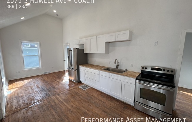 2575 S HOWELL AVE