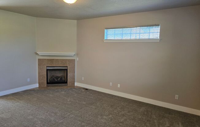Beautiful 3 Bedroom Off Gilham