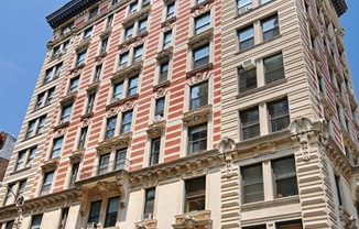 101 W 80 ST