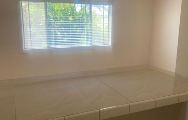 Studio, 1 bath, $1,500