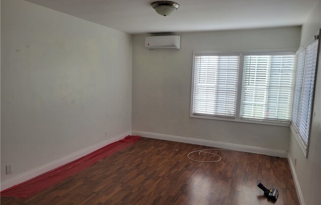 1626 W 204 ST