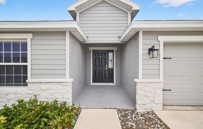 New Spacious 4 Bed - W/Amenities!