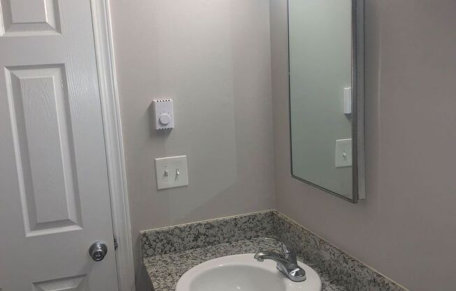 1 bed, 1 bath, 600 sqft, $1,250, Unit 20