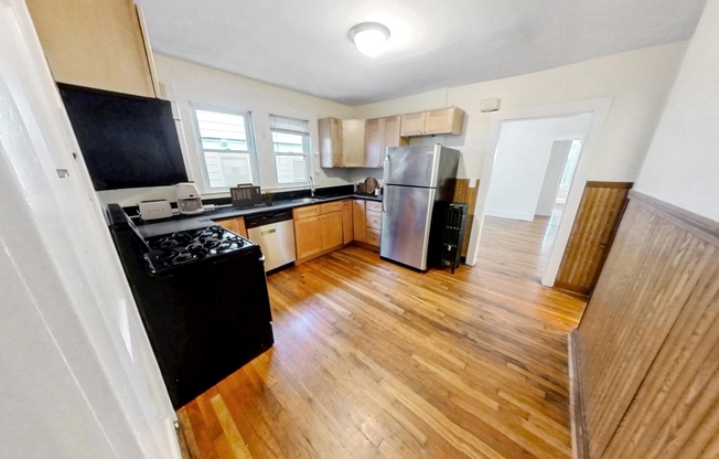 240 PARKER HL AVE