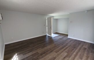 1 bed, 1 bath, 603 sqft, $800, Unit 4671 Cary Ln