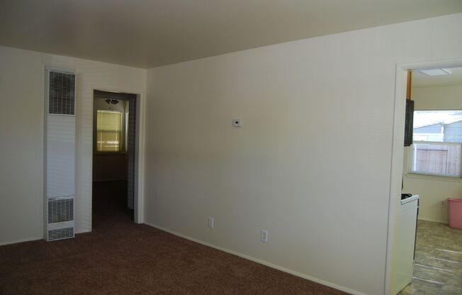 Cute 2 BR 1 BA Home in Midtown!