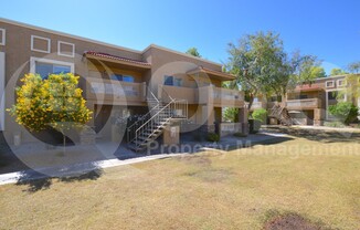 303 N MILLER RD