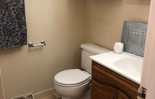 1528-1530 Seminole Ave NW Cedar Rapids, IA 52405