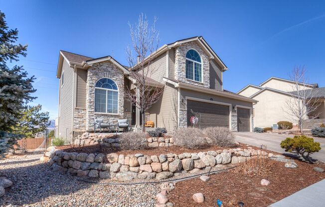 Fabulous 6 bedroom + office D20 Home with Amazing Mt views
