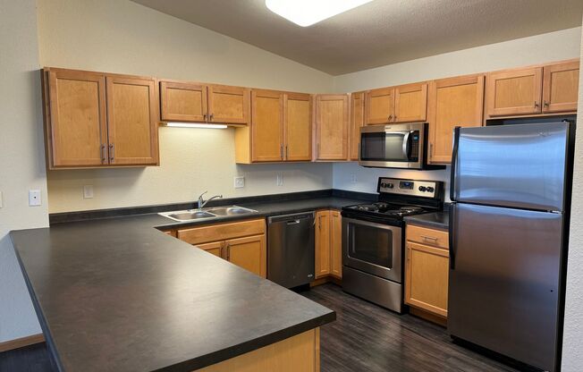 2 beds, 2 baths, 894 sqft, $1,245, Unit 627-309