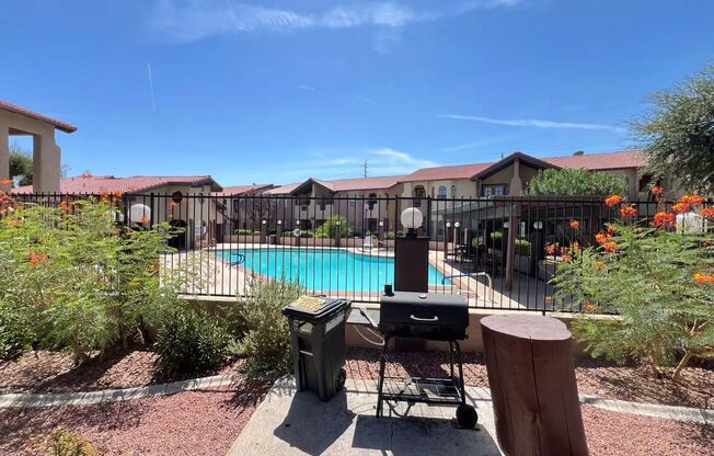Cozy condo with 2 bedrooms and 2 bathroom