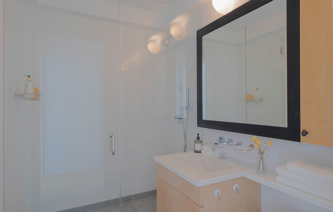 4 beds, 4 baths, 3,369 sqft, $34,000, Unit PHC