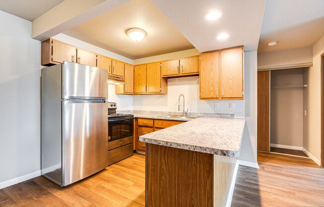 1 bed, 1 bath, 725 sqft, $1,099, Unit AA205