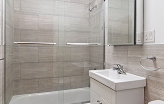 159 E 121 ST