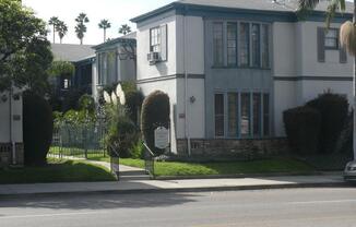 5400 FRANKLIN AVE