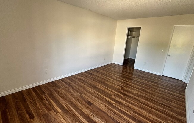 2 beds, 1 bath, 830 sqft, $2,700, Unit 207