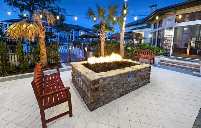 Firepit Lounge at The Loree, Jacksonville, FL, 32256