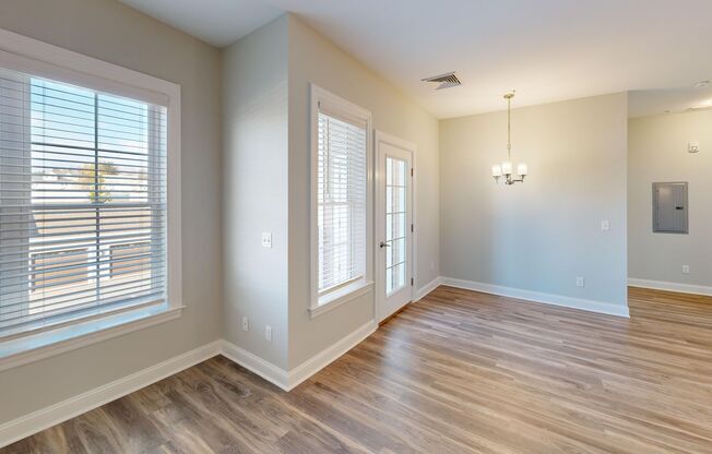 1 bed, 1 bath, 775 sqft, $2,325, Unit 5204