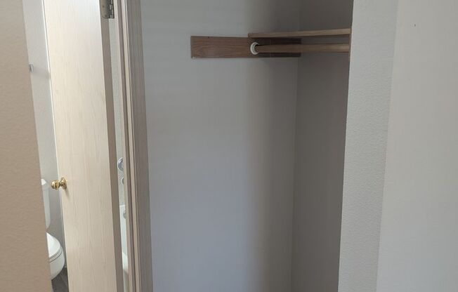 2 beds, 1 bath, 878 sqft, $1,775, Unit E202