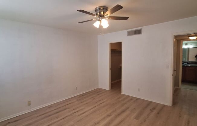 1 bed, 1 bath, $1,075, Unit # #C 28