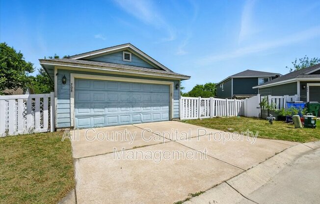 508 CRATER LK DR
