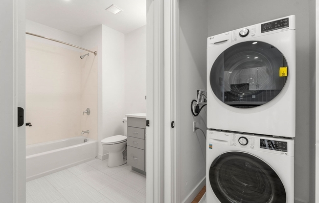 1 bed, 1 bath, 640 sqft, $3,550, Unit 506