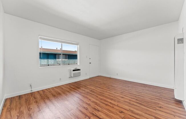 7733 LAUREL CYN BLVD