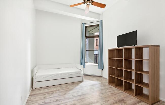 244 Madison Ave. 10-L