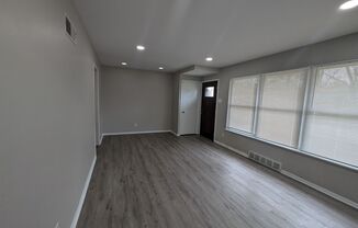 3 beds, 1 bath, $1,350