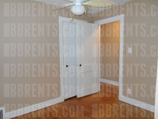 3 beds, 1 bath, $1,195