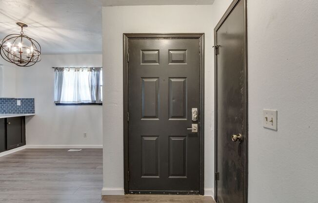 3 Bed 2 Bath 2 Car Garage Edmond Schools!