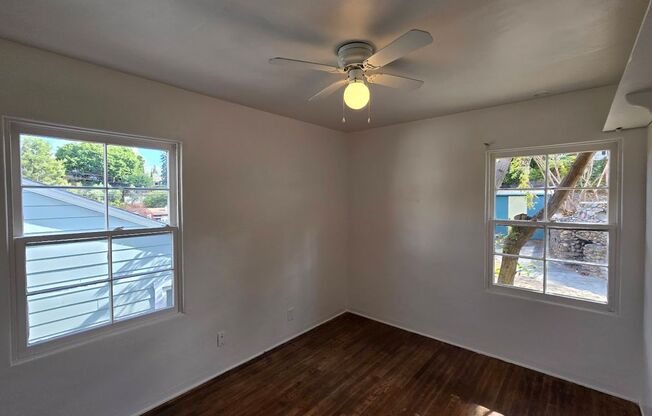 2 beds, 1 bath, $3,200