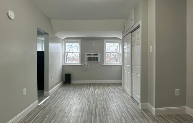Grove St Apartments