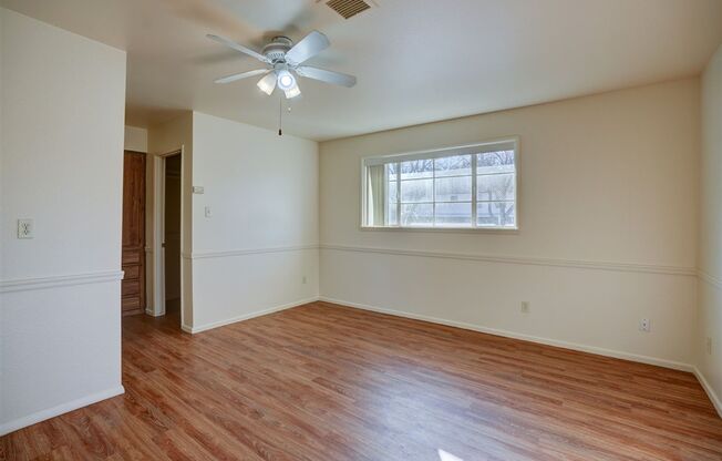 1 bed, 1 bath, 830 sqft, $1,025, Unit Unit 6