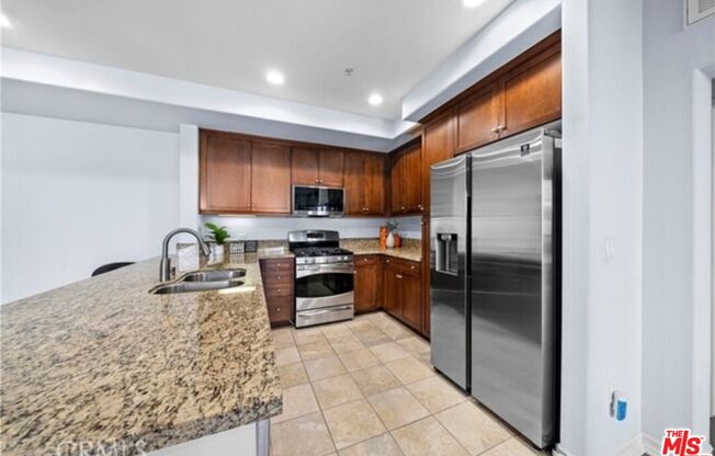 2 beds, 2 baths, 1,330 sqft, $3,600, Unit 510