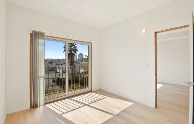 1 bed, 1 bath, $2,495, Unit 305