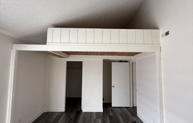 2 Bed, 1.5 Bath Townhouse- 1835 W. 145th St.