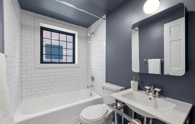 1 bed, 1 bath, 650 sqft, $1,395, Unit 202