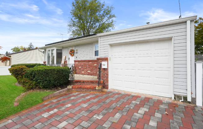 251 WOODS RD