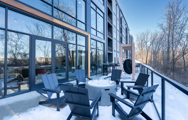 South Bank Patio Lounge