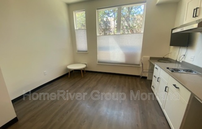 320 Clay Street - 204