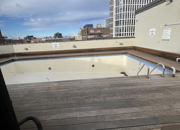 1 bed, 1 bath, 540 sqft, $3,200, Unit 322