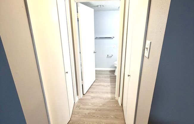 1 bed, 1 bath, 560 sqft, $895, Unit 222