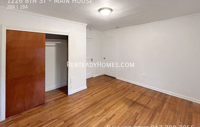 2 beds, 1 bath, 1,572 sqft, $1,350, Unit 1226 8th St - Main House