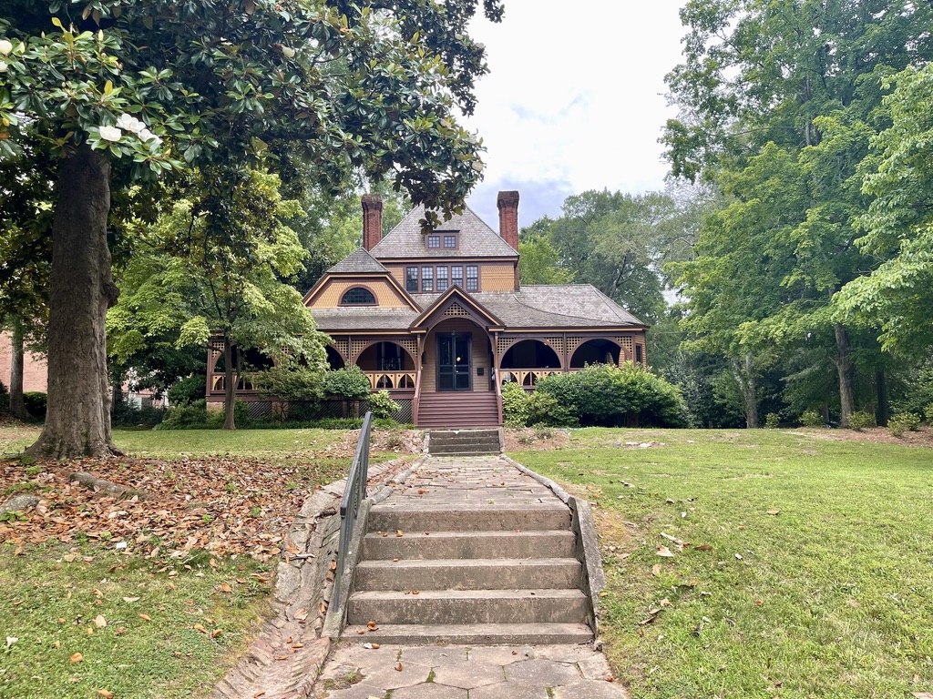 The Wren's Nest in the West End