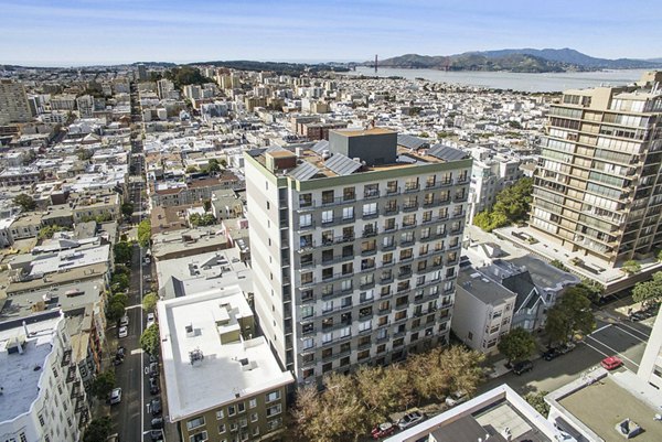 Nob Hill Tower in San Francisco