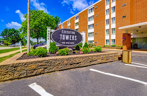 Executive Towers Entry